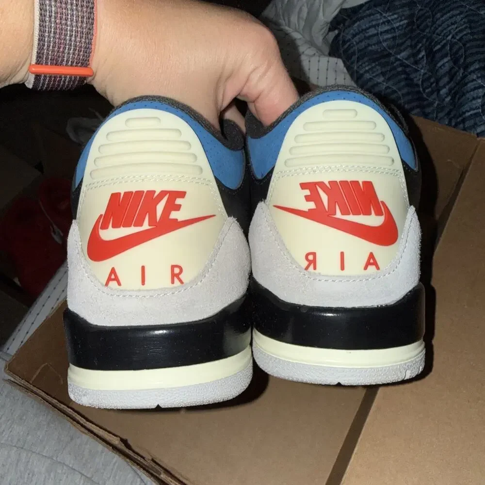 Size 10.5 - Air Jordan 3 Retro OG Rare Air LEP